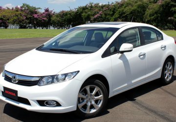 XE 4 CHỖ