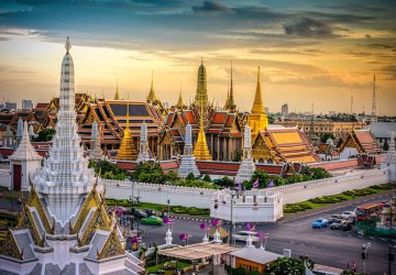KHÁM PHÁ XỨ SỞ CHÙA VÀNG