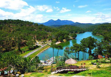 ĐÀ LẠT – THÀNH PHỐ NGÀN HOA