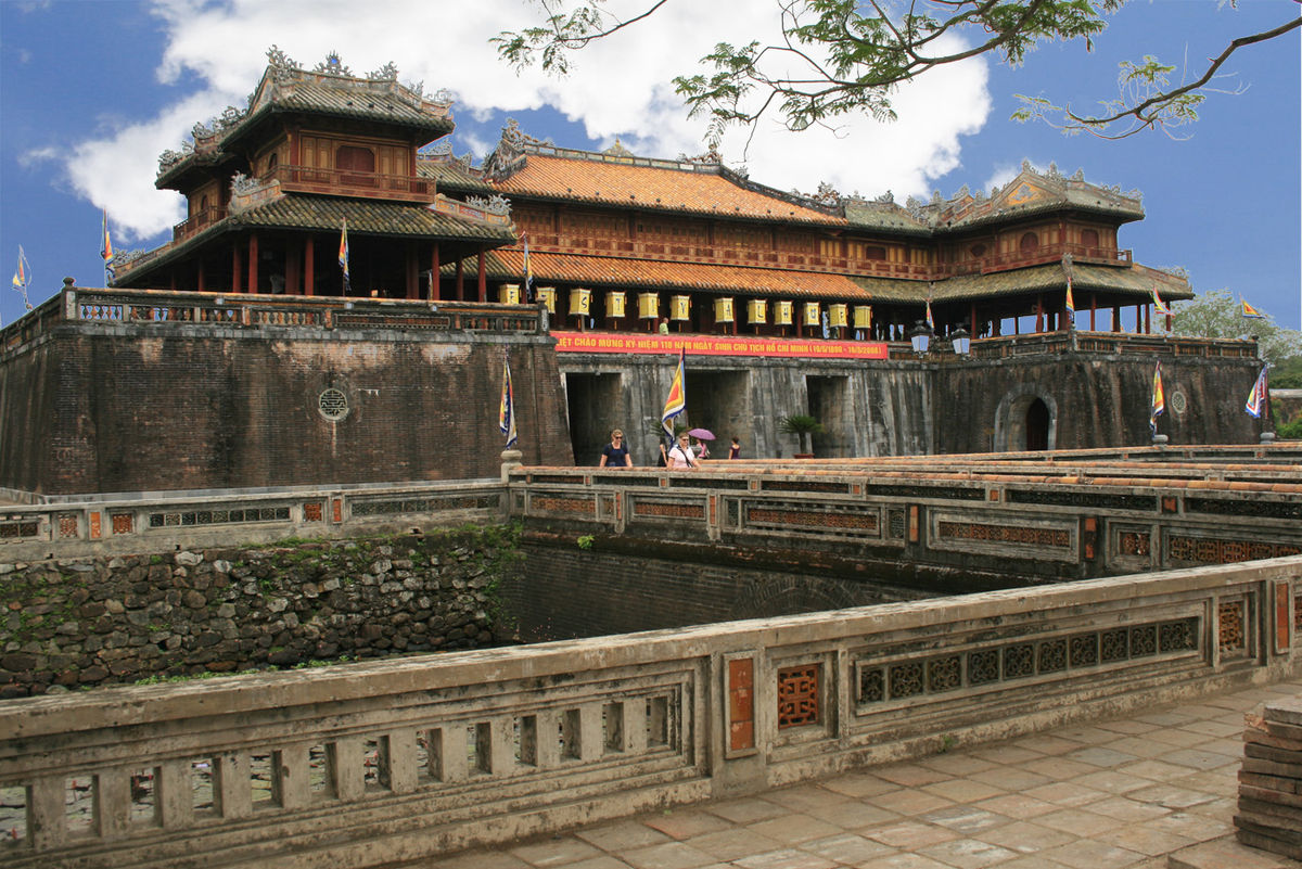 DI SẢN MIỀN TRUNG: ĐÀ NẴNG - HỘI AN - HUẾ - PHONG NHA