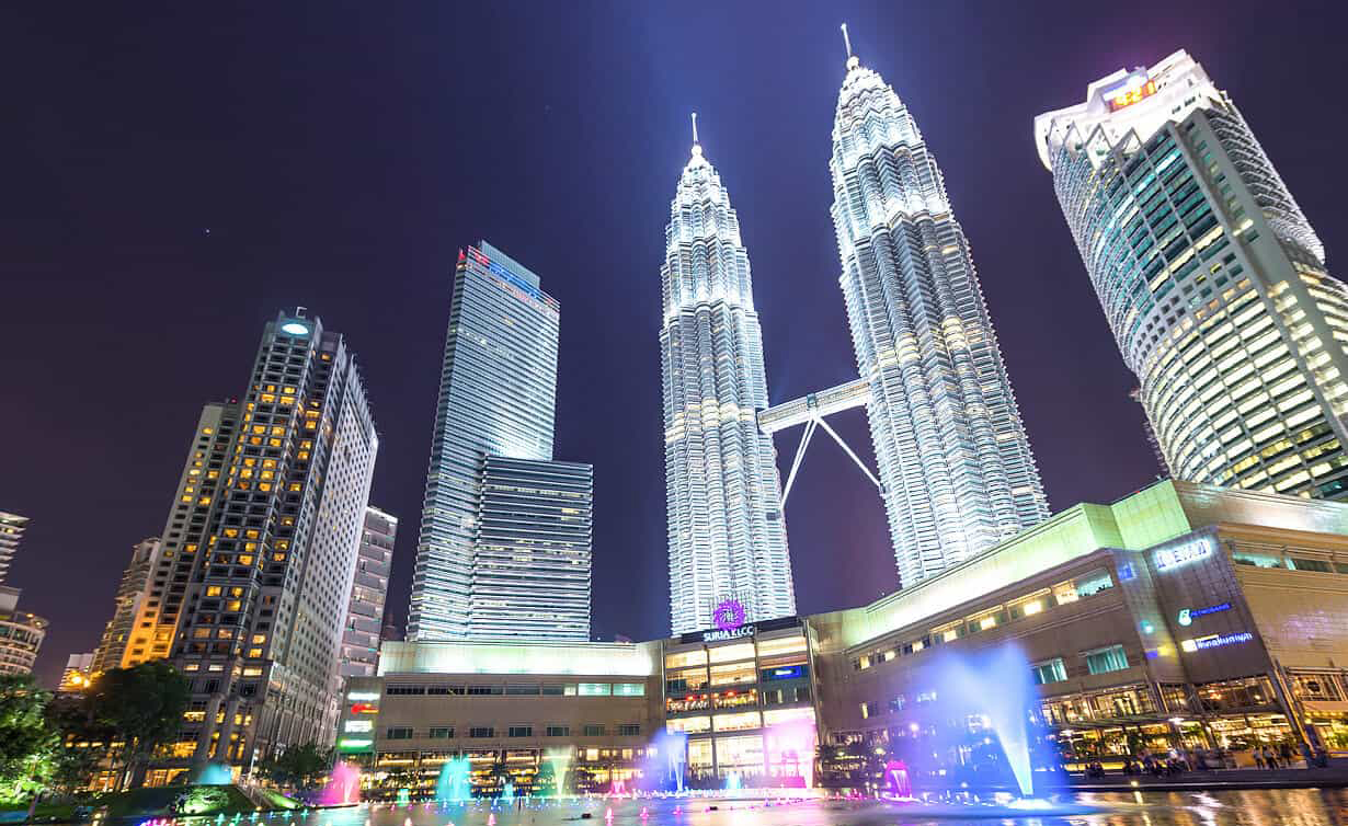 DU XUÂN CANH TÝ: MALAYSIA